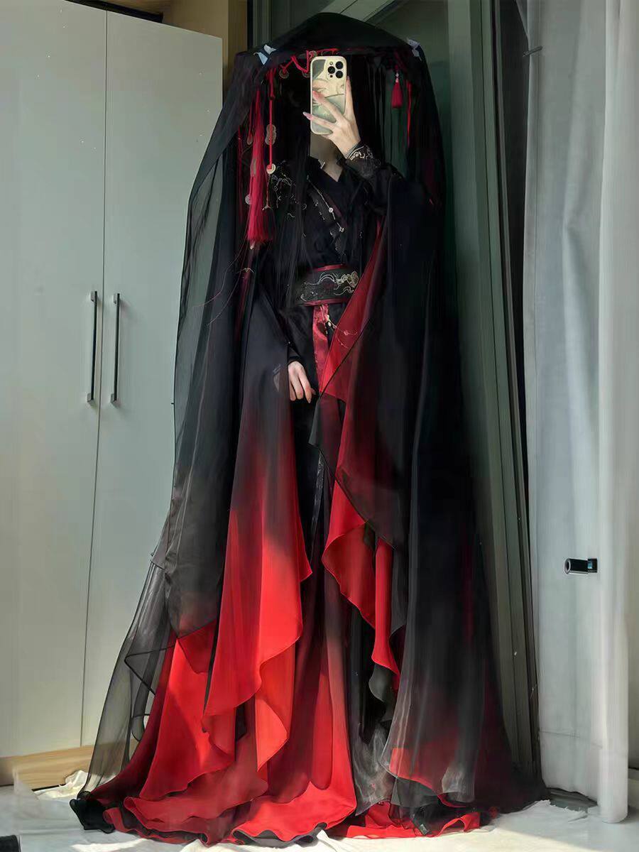 Set di 4 Pezzi di Abiti Tradiz - Anime Cosplay Red recensione e prezzo